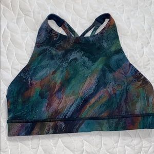 Lululemon sports bra